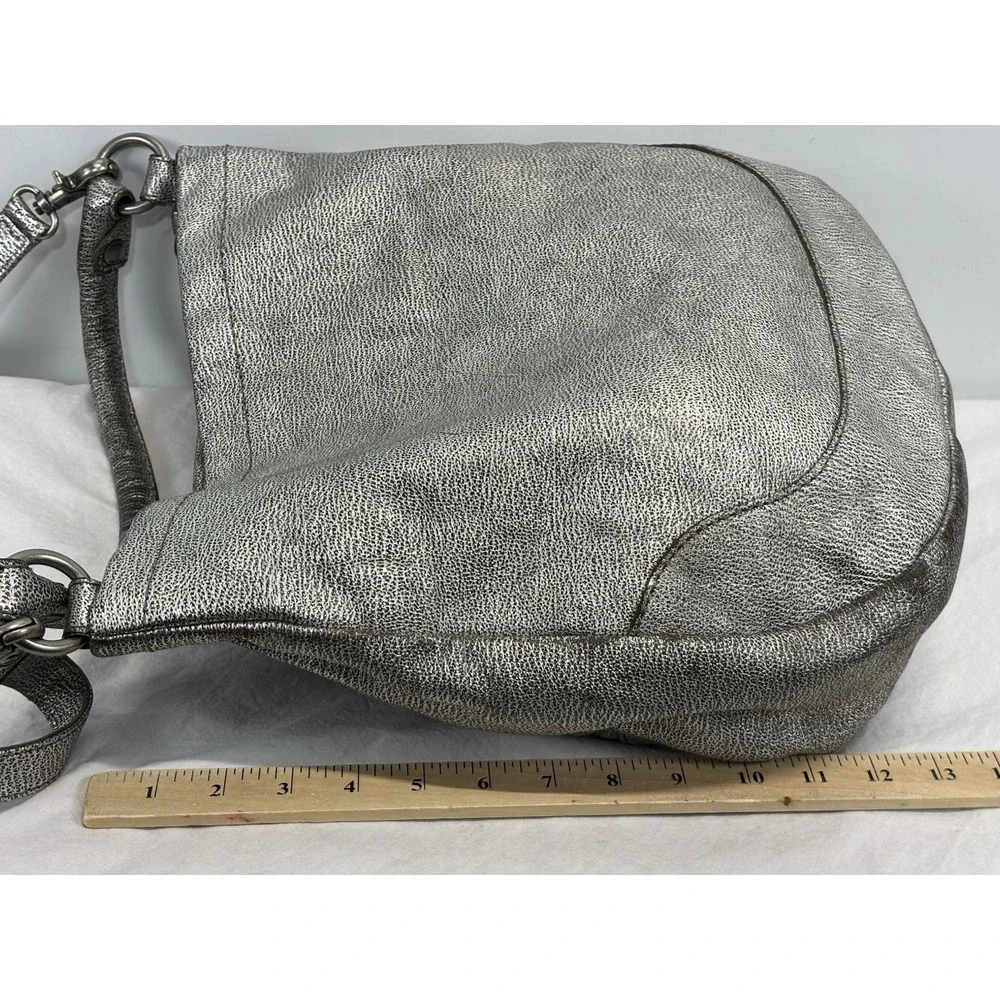 Frye Melissa Hobo Bag Silver Metallic Leather Magnetic Close Top Handle Purse